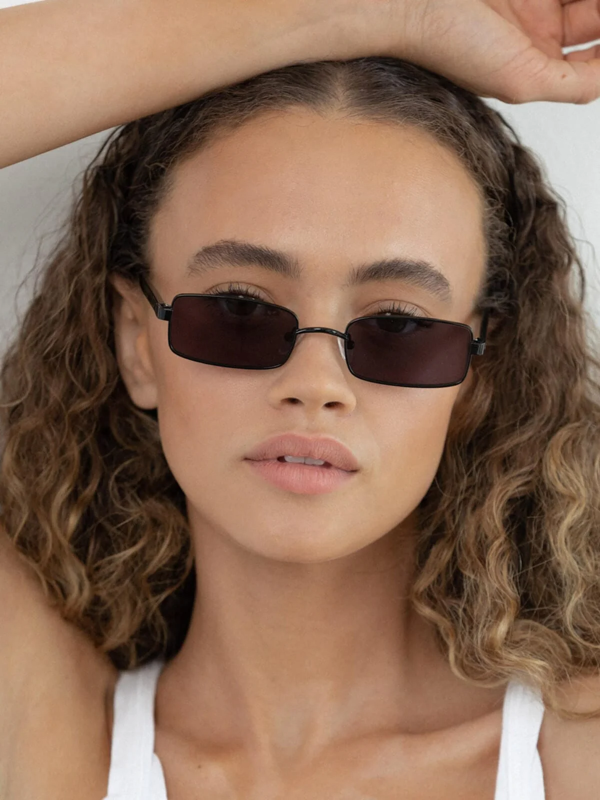 Nina - Black - Image 4
