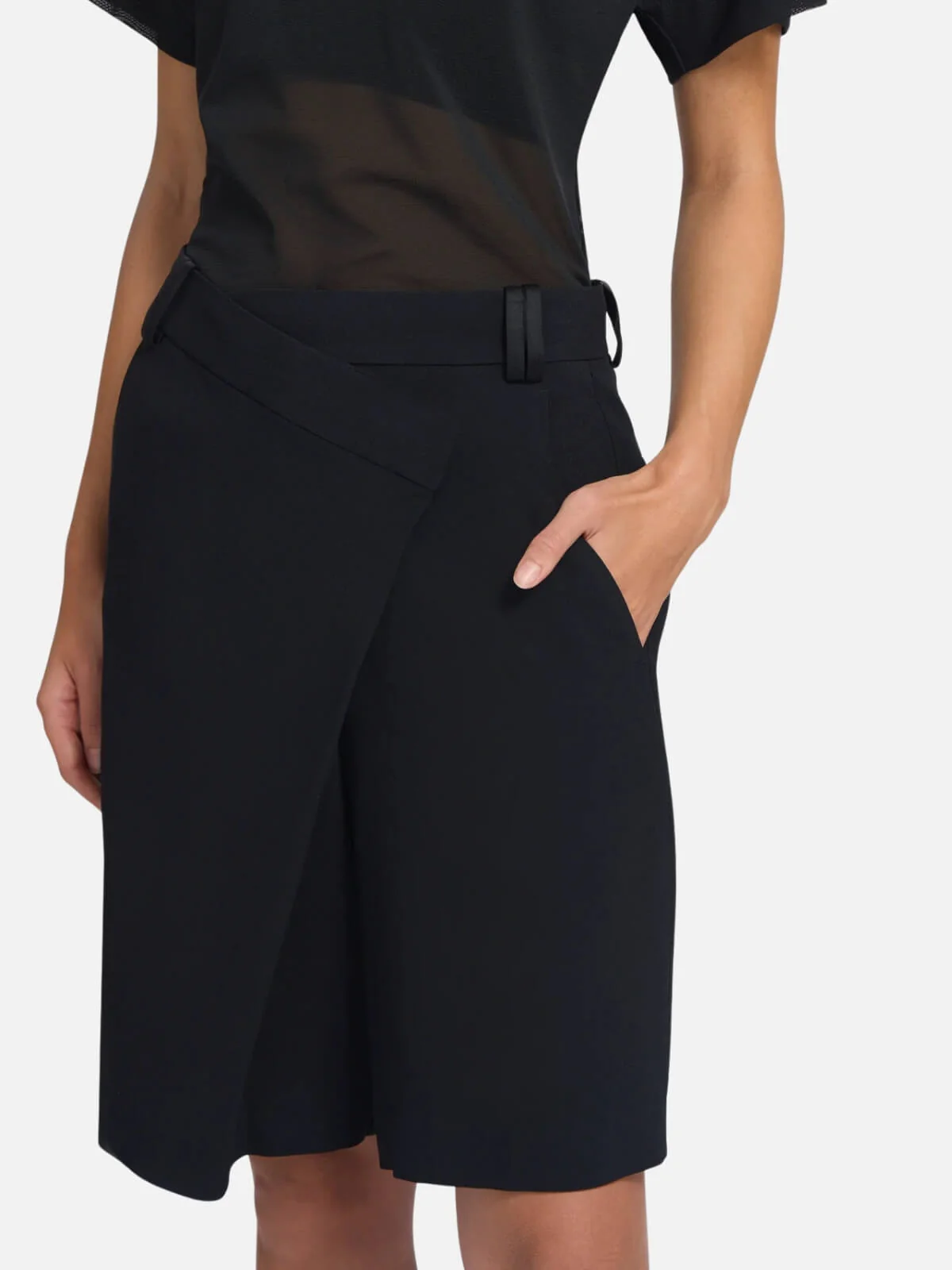 Bellatrix Short - Black - Image 4