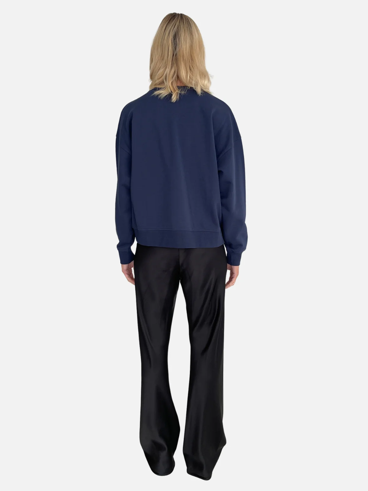 V&W Crest Sweater - Navy - Image 2