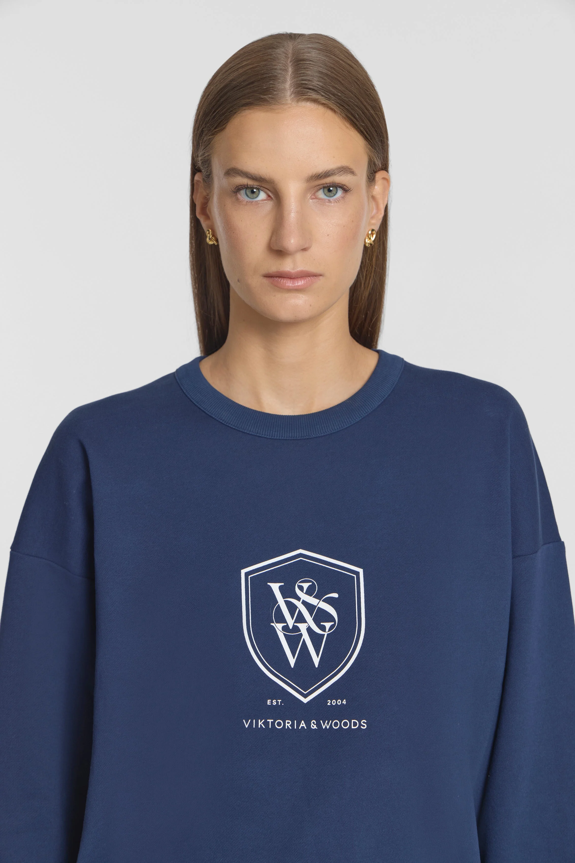 V&W Crest Sweater - Navy - Image 4